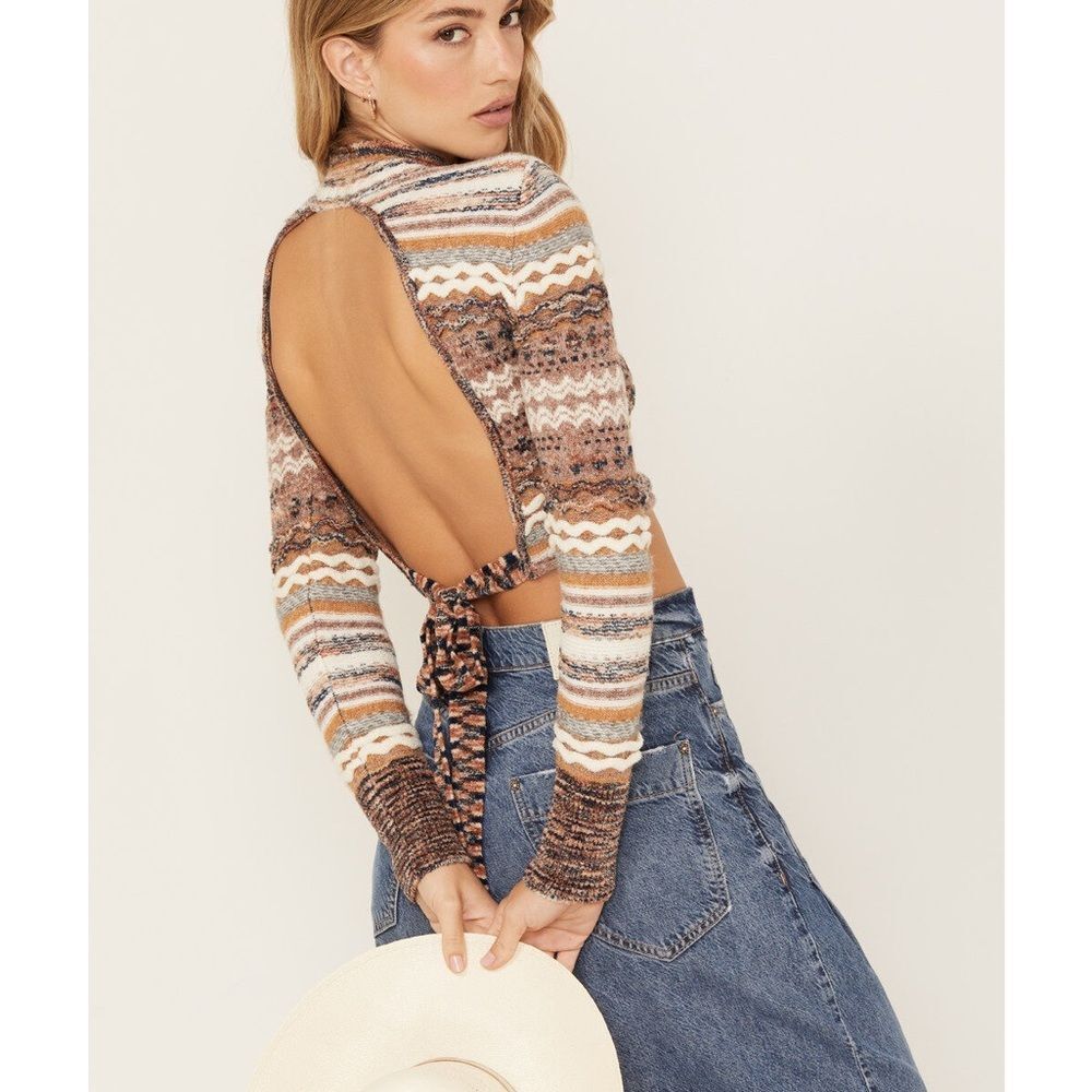 Shyanne Women’s Open Back Textured Cropped Sweater Western Festival Concert L